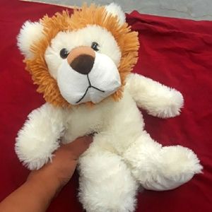 Adorable and soft stuffed lion plushie